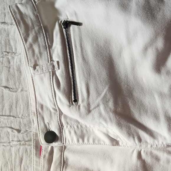 Womens white tapered leg denim pants - Picture 3 of 4